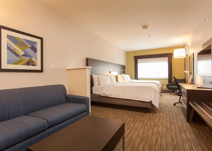 Holiday Inn Express & Suites
