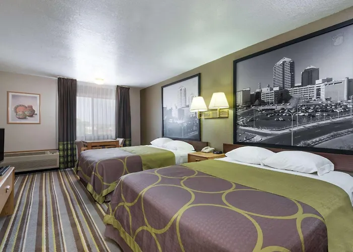 Super 8 By Wyndham Bernalillo